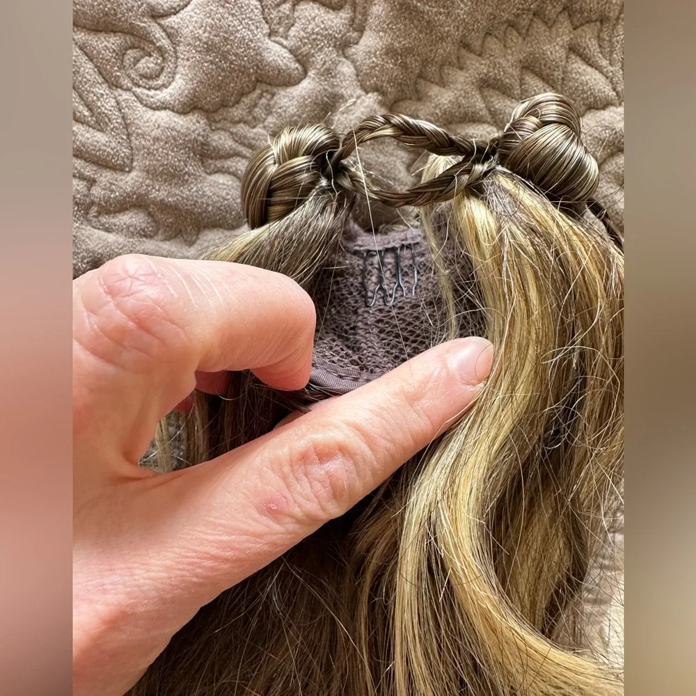 Toni Brattin Pony Braided Wrap Curls Synthetic heat friendly Hair Brown Blonde - Picture 9 of 9